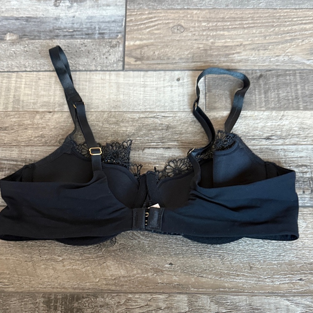 Victoria's Secret Black Floral Lace Bra 36c rhinestone - Picture 3 of 5